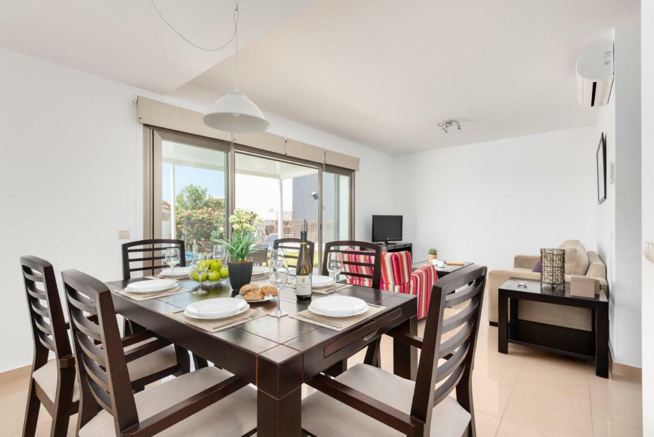 Villa 26 Кала'н Бош Екстериор снимка